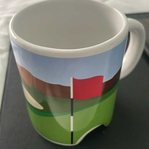 10 ounce ceramic mug – Golf motif - Picture 1 of 5